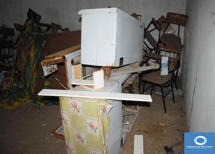 Educação é entregue a nova gestão sucateada e com vários problemas - Imagem 46