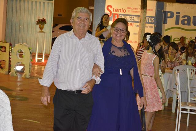 Colégio São Francisco encerra ano letivo com grande festa   - Imagem 3