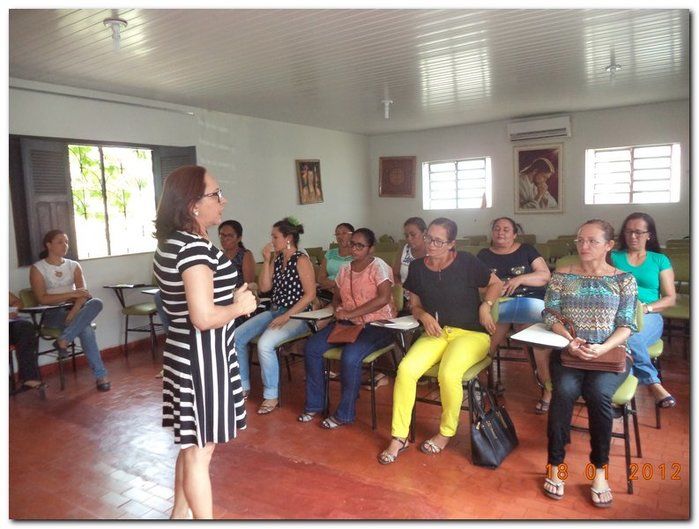 Secretária Municipal de Educação realiza reunião com gestores  - Imagem 1