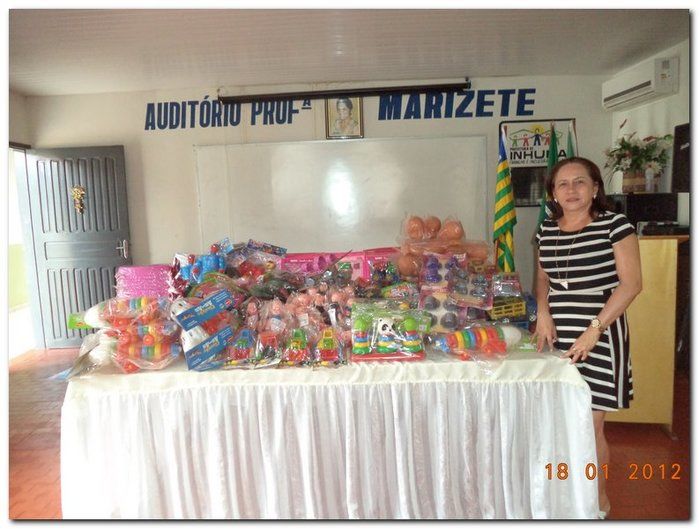 Secretária Municipal de Educação realiza reunião com gestores  - Imagem 17