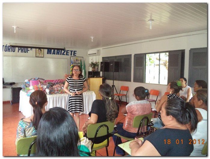 Secretária Municipal de Educação realiza reunião com gestores  - Imagem 3