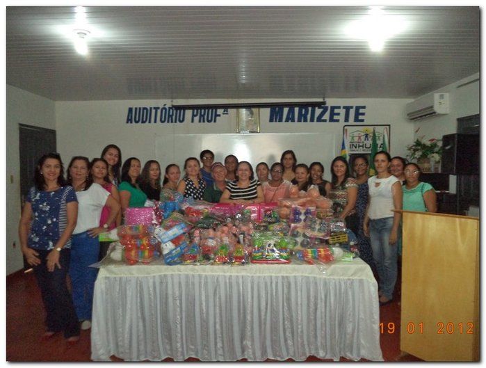 Secretária Municipal de Educação realiza reunião com gestores  - Imagem 18