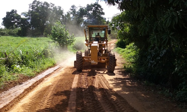 Prefeitura de Lagoinha começa recupera estrada Vicinal  - Imagem 7