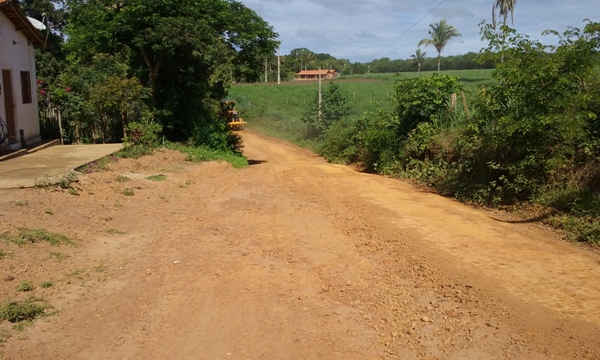 Prefeitura de Lagoinha começa recupera estrada Vicinal  - Imagem 2