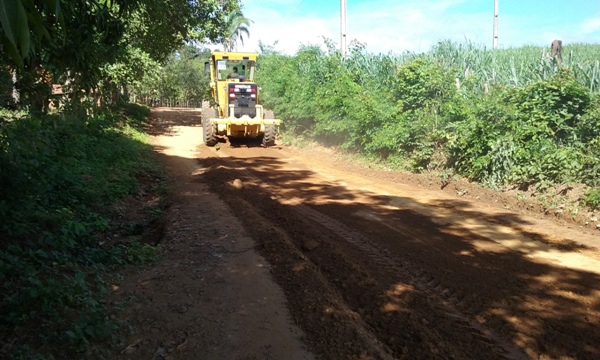 Prefeitura de Lagoinha começa recupera estrada Vicinal  - Imagem 6