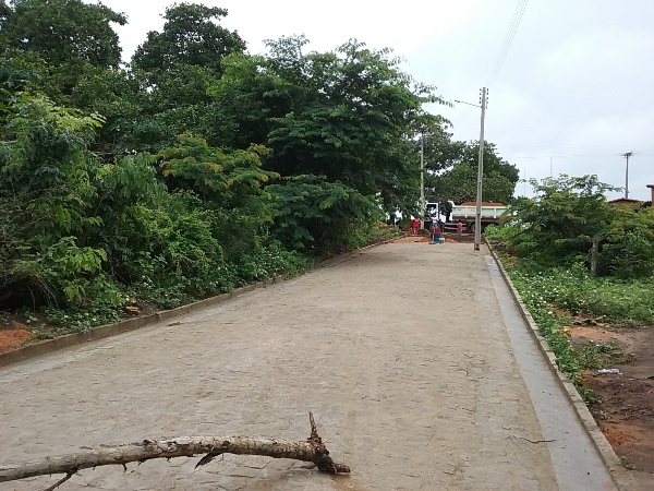 Prefeitura constrói calçamento em Via de Acesso a Vila da Paz - Imagem 2