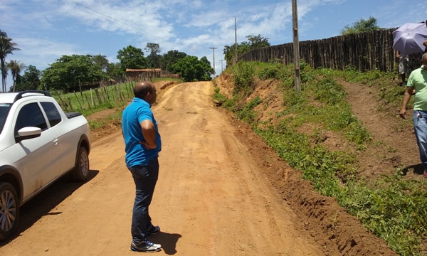 Prefeitura de Lagoinha começa recupera estrada Vicinal  - Imagem 12