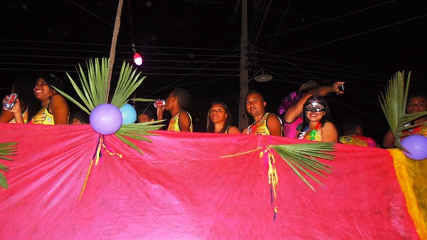 David e forró da ostentação animam ultima noite de carnaval - Imagem 10