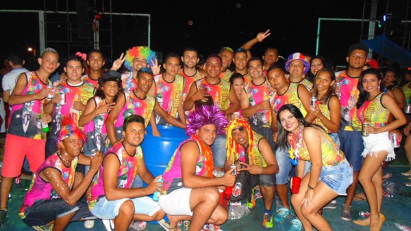 David e forró da ostentação animam ultima noite de carnaval - Imagem 43