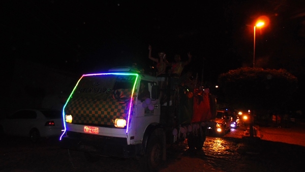 David e forró da ostentação animam ultima noite de carnaval - Imagem 8