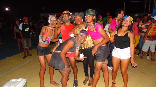 David e forró da ostentação animam ultima noite de carnaval - Imagem 23