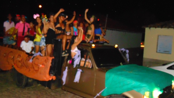 David e forró da ostentação animam ultima noite de carnaval - Imagem 18