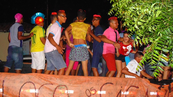 David e forró da ostentação animam ultima noite de carnaval - Imagem 19