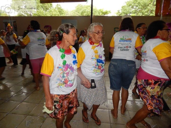 Tradicional carnaval com os Idosos do Grupo Na Flor da Idade - Imagem 25