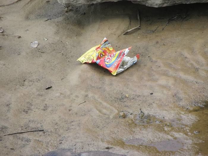 Alerta aos banhistas que deixam sujeira as margens dos banhos - Imagem 3