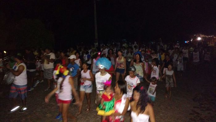 CRAS realiza Baile de Carnaval para idosos, jovens e crianças - Imagem 90