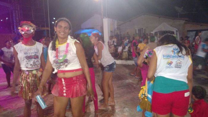 CRAS realiza Baile de Carnaval para idosos, jovens e crianças - Imagem 104