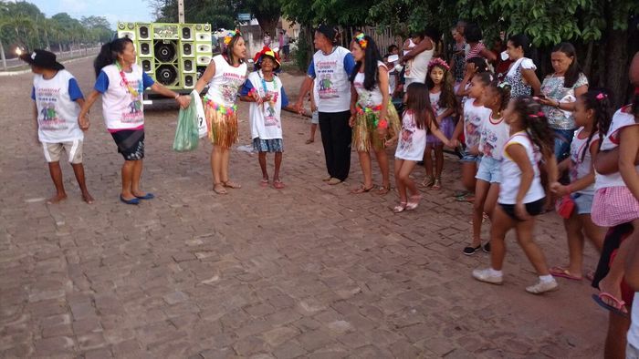 CRAS realiza Baile de Carnaval para idosos, jovens e crianças - Imagem 8