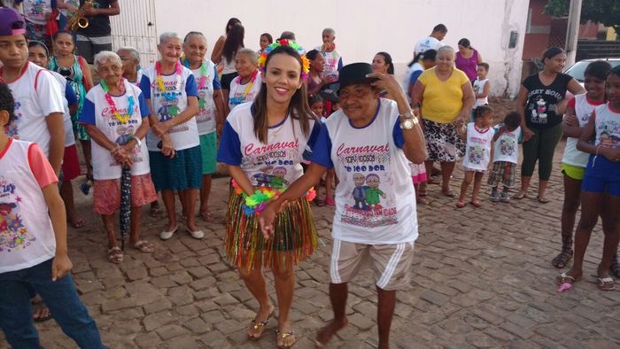 CRAS realiza Baile de Carnaval para idosos, jovens e crianças - Imagem 16