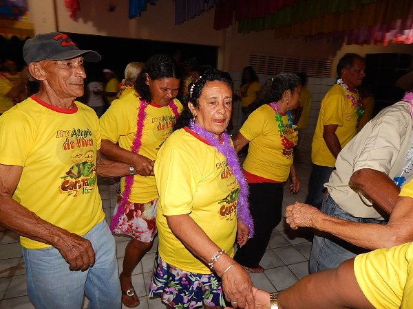 Social realiza Carnaval dos Idosos em Lagoinha - Imagem 13