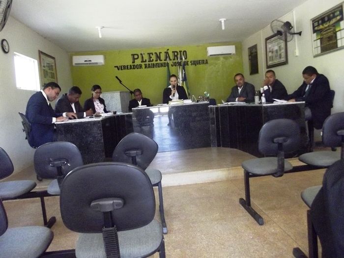 Legislativo Municipal Inicia 2016 com  presença dos Nove Vereadores - Imagem 2