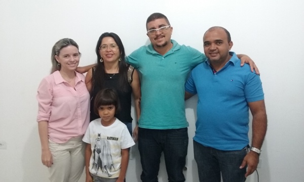 Prefeito Manoel Dedé Contrata Nova Médica para atender a População - Imagem 2