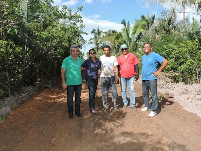 Moradores da localidade Santa Maria são beneficiados com estrada - Imagem 4