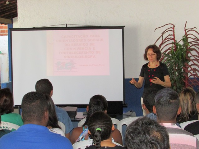 Secretaria Municipal de Assistência Social Realiza Capacitação - Imagem 78