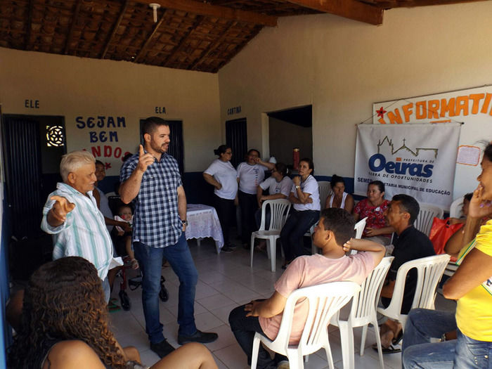 Povoado Chapada das Contendas recebe estrada e escola reformadas - Imagem 3