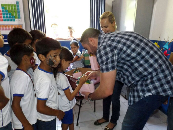Povoado Chapada das Contendas recebe estrada e escola reformadas - Imagem 21