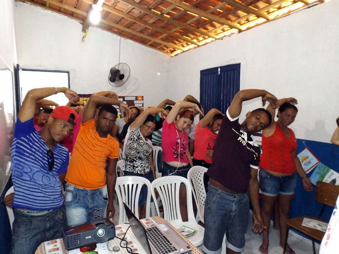 Povoado Chapada das Contendas recebe estrada e escola reformadas - Imagem 4