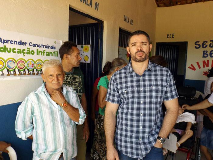 Povoado Chapada das Contendas recebe estrada e escola reformadas - Imagem 12