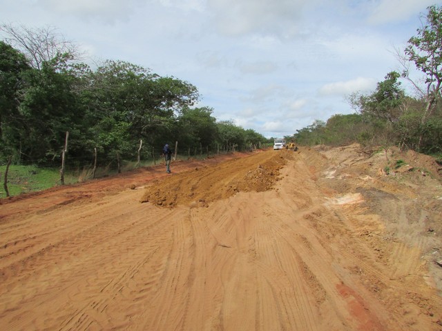 Começou a Recuperação da Estrada do Jardim - Imagem 6