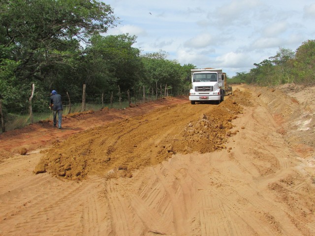 Começou a Recuperação da Estrada do Jardim - Imagem 10