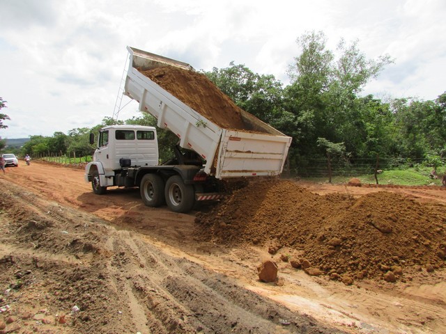 Começou a Recuperação da Estrada do Jardim - Imagem 23