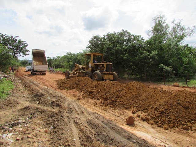 Começou a Recuperação da Estrada do Jardim - Imagem 28