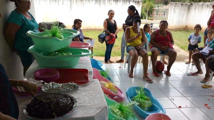 Prefeitura faz entrega de enxovais a futuras mamães - Imagem 3