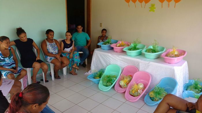 Prefeitura faz entrega de enxovais a futuras mamães - Imagem 2
