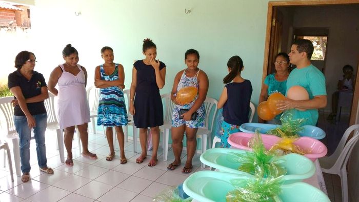 Prefeitura faz entrega de enxovais a futuras mamães - Imagem 12