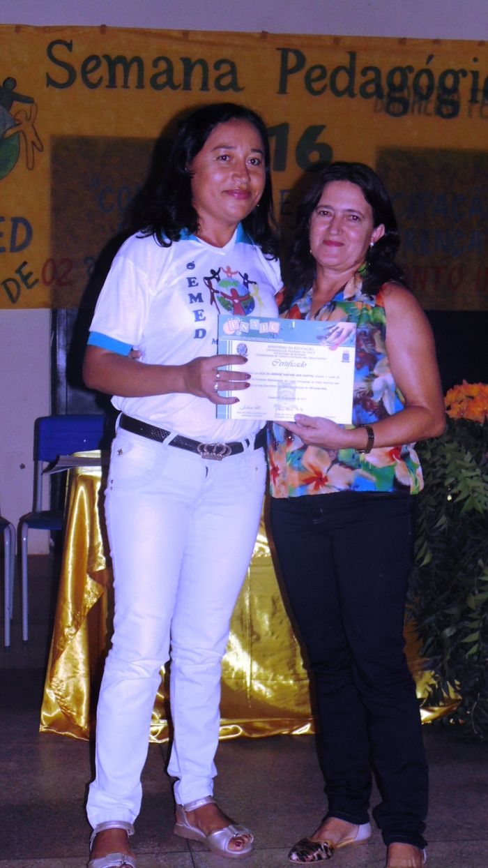 Professores recebem certificados de formação do PNAIC - Imagem 12