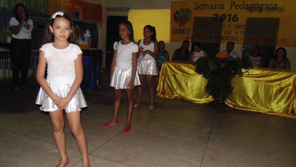 Secretaria municipal de educação realiza semana pedagógica   - Imagem 13