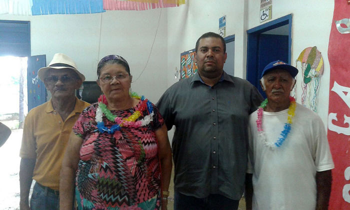 Clube da Melhor Idade de Oeiras realiza Baile do Havaí - Imagem 29