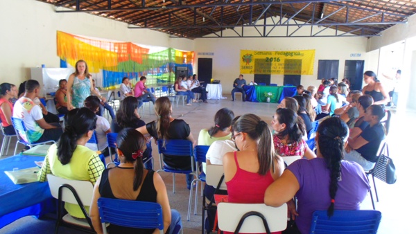 Prefeito participa de reunião com professores  - Imagem 12