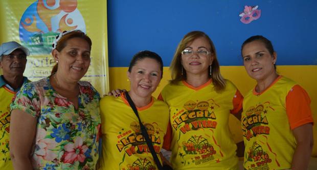 Carnaval da terceira idade empolga participantes! - Imagem 3