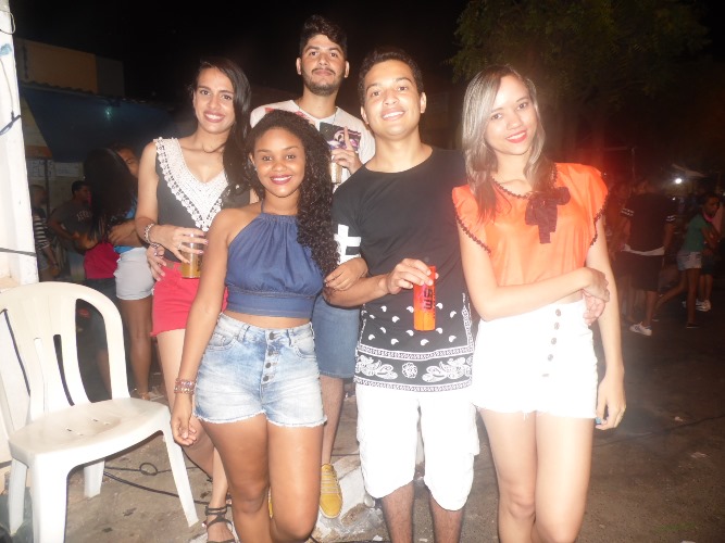 Veja fotos da segunda noite do carnaval em União - Imagem 7