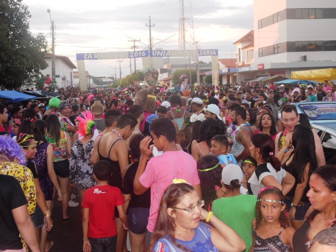 Os Gatões batem novo recorde e fazem desfile mais longo da história - Imagem 23