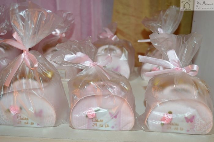 Família e amigos comemoraram os 15 anosda Jovem Elaine - Imagem 3