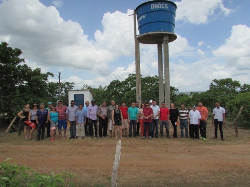 Prefeito Dr. Zé Maria Entrega Sistema de Abastecimento de Água