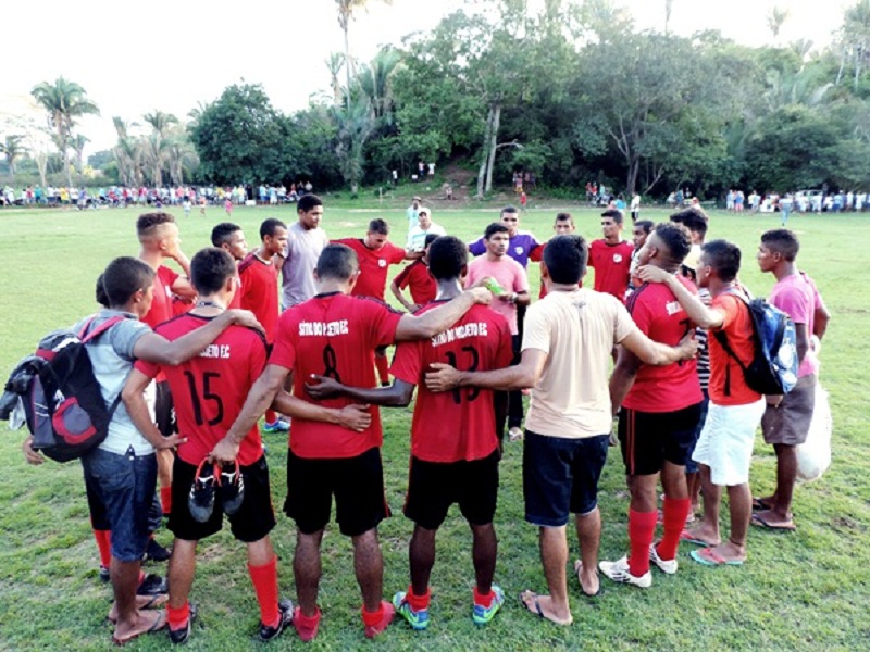 Sítio goleia Canafístula e avança para as semifinais