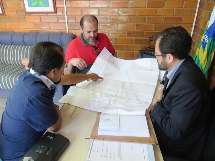 Prefeitura apresenta à FUNDESPI projeto para a reforma do estádio - Imagem 1